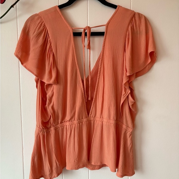 Forever 21 Orange Flutter Sleeve Blouse Tie Back Size 2X - Picture 4 of 4
